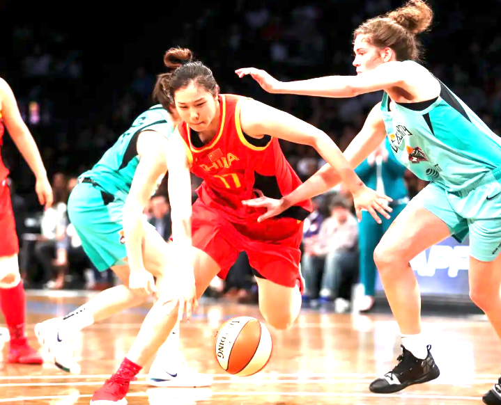 电子PG官网-中国女篮轻取马里开门红！3大功臣浮出水面，李月汝21+11统治内线